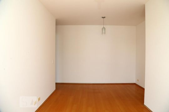 Sala de apartamento para alugar com 2 quartos, 57m² em Vila Sonia, São Paulo