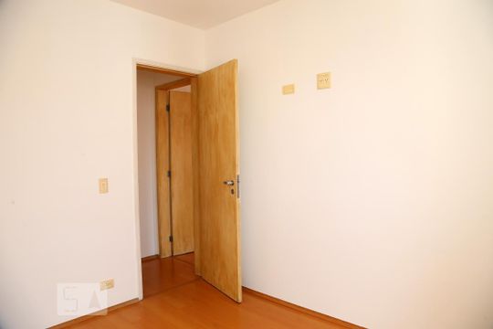 Quarto 1  de apartamento para alugar com 2 quartos, 57m² em Vila Sonia, São Paulo