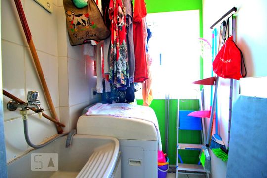 Área de Serviço de apartamento à venda com 2 quartos, 52m² em Parque Erasmo Assunção, Santo André