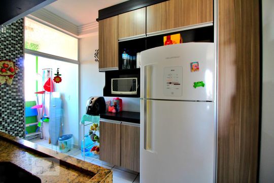Cozinha de apartamento à venda com 2 quartos, 52m² em Parque Erasmo Assunção, Santo André