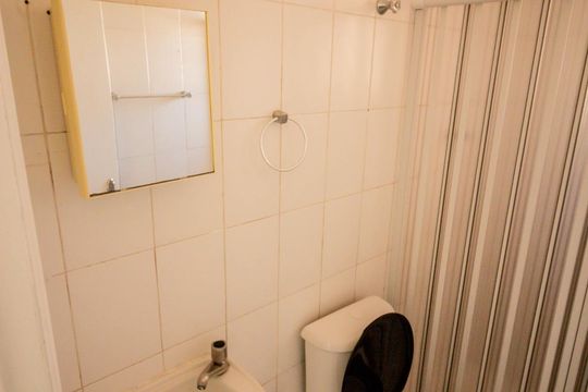 Banheiro de apartamento para alugar com 2 quartos, 50m² em Vila Indiana, São Paulo