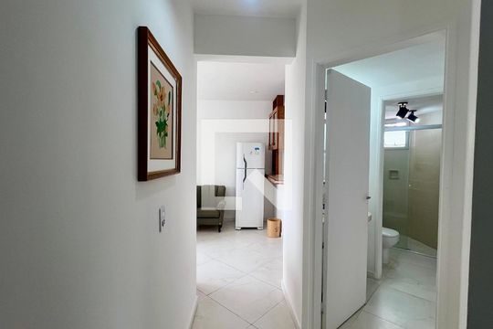 Corredor de apartamento para alugar com 1 quarto, 40m² em Vila Mariana, São Paulo