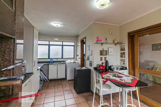 Cozinha de apartamento à venda com 3 quartos, 280m² em Santa Tereza, Porto Alegre