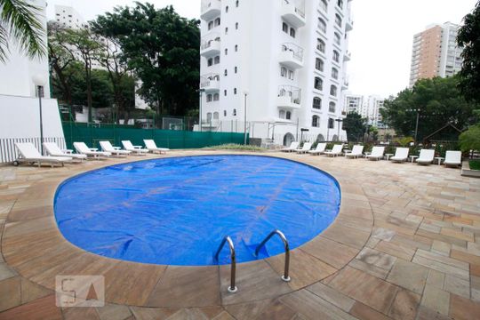 Área comum - Piscina de apartamento à venda com 4 quartos, 206m² em Vila Morumbi, São Paulo