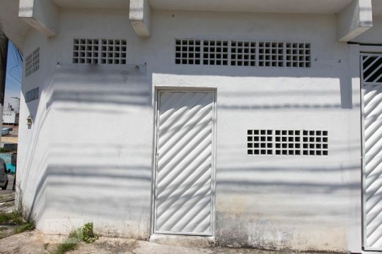Fachada de casa para alugar com 2 quartos, 40m² em Jardim Lajeado, São Paulo