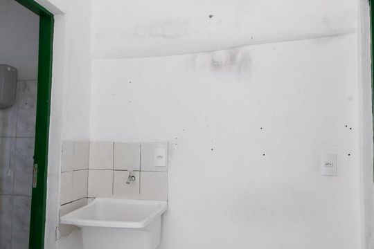 Área de Serviço de casa para alugar com 2 quartos, 40m² em Jardim Lajeado, São Paulo