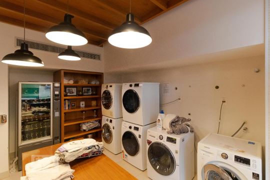 Área comum - Lavanderia de apartamento para alugar com 1 quarto, 40m² em Cambuí, Campinas