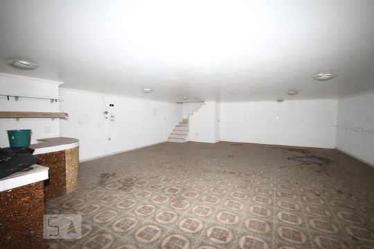 Garagem de casa à venda com 3 quartos, 360m² em Jardim da Gloria, São Paulo
