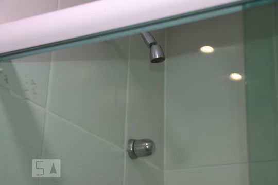Banheiro de apartamento para alugar com 3 quartos, 69m² em Freguesia (jacarepaguá), Rio de Janeiro