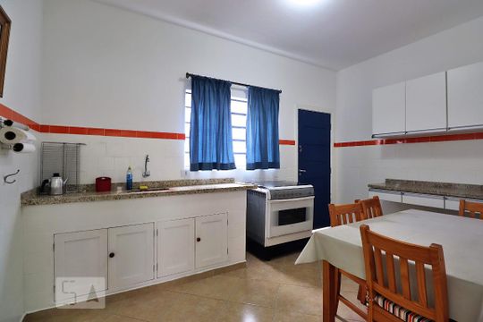 Cozinha de casa de condomínio para alugar com 2 quartos, 82m² em Campestre, Santo André