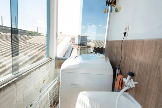 Varanda e Área de Serviço de casa à venda com 3 quartos, 200m² em Santos Dumont, São Leopoldo