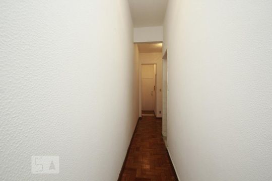 Corredor de apartamento à venda com 2 quartos, 51m² em Catete, Rio de Janeiro