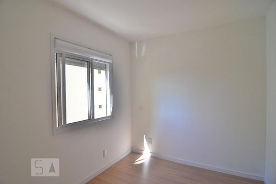Quarto 1 de apartamento para alugar com 2 quartos, 61m² em Marechal Rondon, Canoas