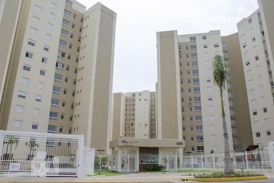 Fachada de apartamento para alugar com 2 quartos, 61m² em Marechal Rondon, Canoas