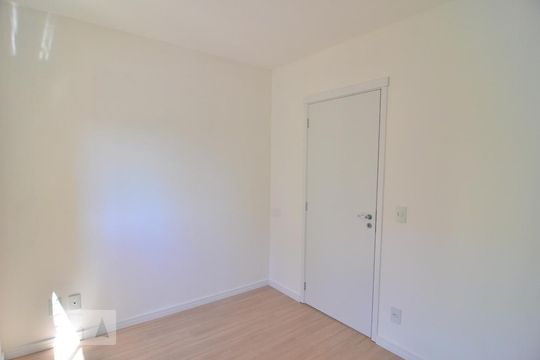 Quarto 1 de apartamento para alugar com 2 quartos, 61m² em Marechal Rondon, Canoas