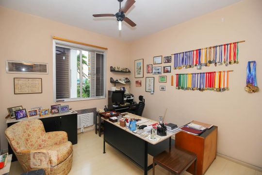 Quarto 2 de apartamento à venda com 2 quartos, 76m² em Humaitá, Rio de Janeiro