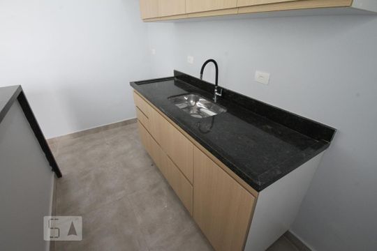 Cozinha de apartamento para alugar com 2 quartos, 65m² em Vila São José, São Paulo