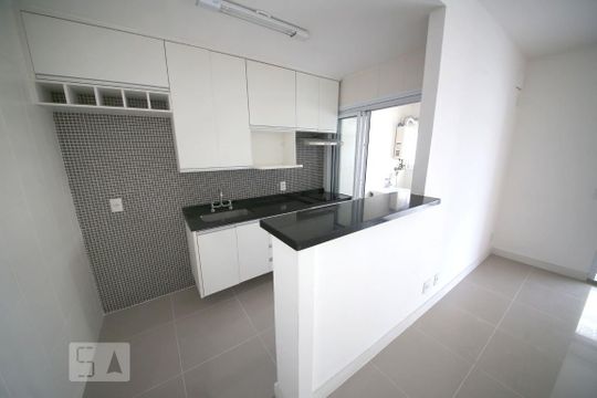 Cozinha  de apartamento para alugar com 1 quarto, 51m² em Vila Gertrudes, São Paulo