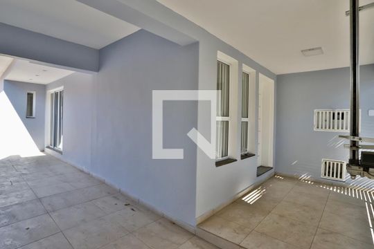Quintal de casa à venda com 2 quartos, 132m² em Belenzinho, São Paulo