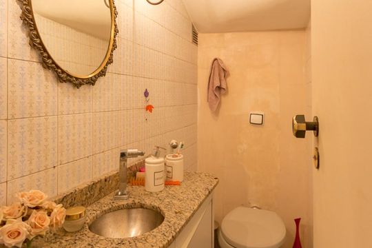 Lavabo de casa à venda com 4 quartos, 200m² em Campo Belo, São Paulo