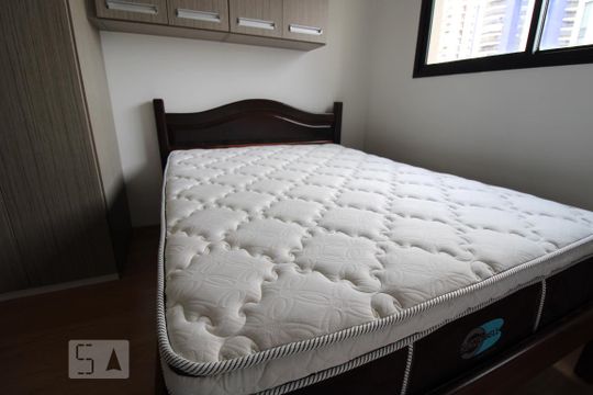 Quarto de apartamento para alugar com 1 quarto, 50m² em Cambuí, Campinas