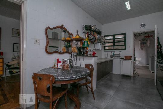 Cozinha de casa para alugar com 2 quartos, 120m² em Mooca, São Paulo