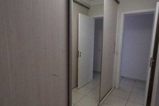 Closet Quarto 2 de apartamento para alugar com 3 quartos, 167m² em Jardim Botânico, Ribeirão Preto
