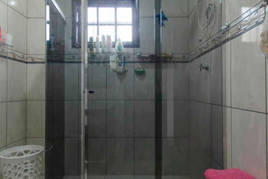 Banheiro 2 de casa para alugar com 6 quartos, 550m² em Jardim Brasilia (zona Leste), São Paulo