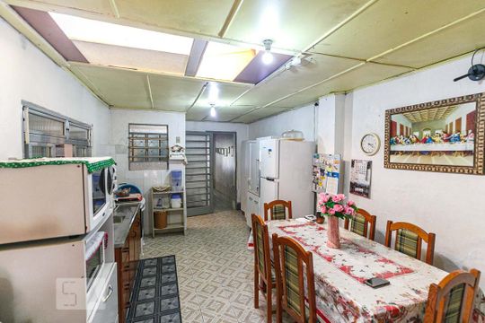 Cozinha de casa à venda com 4 quartos, 160m² em Menino Deus, Porto Alegre