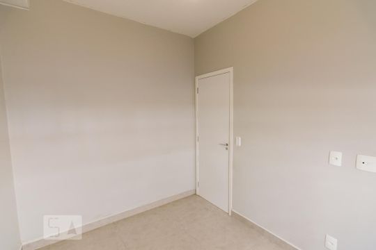 Quarto 2 de apartamento para alugar com 2 quartos, 34m² em Vila Leopoldina, São Paulo