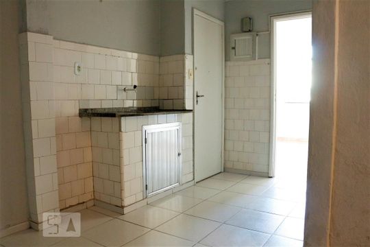 Cozinha e Área de Serviço de apartamento para alugar com 2 quartos, 57m² em Quintino Bocaiúva, Rio de Janeiro