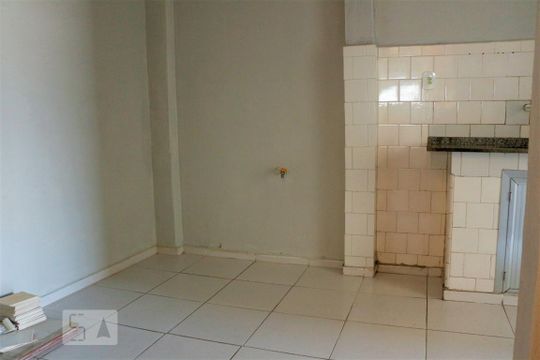 Cozinha e Área de Serviço de apartamento para alugar com 2 quartos, 57m² em Quintino Bocaiúva, Rio de Janeiro