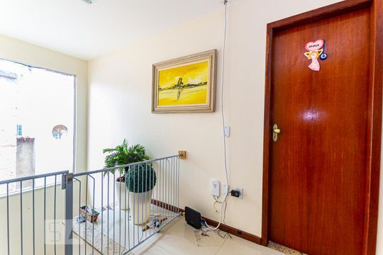 corredor de casa à venda com 3 quartos, 426m² em Fátima, Niterói