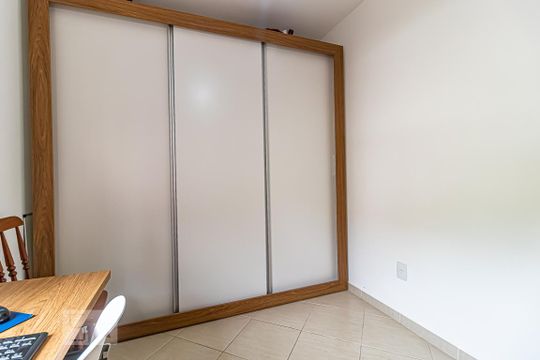 Quarto 1 de apartamento à venda com 4 quartos, 72m² em Taquara, Rio de Janeiro