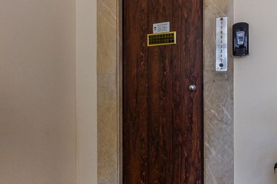 Hall de entrada de apartamento à venda com 3 quartos, 150m² em Centro Histórico, Porto Alegre