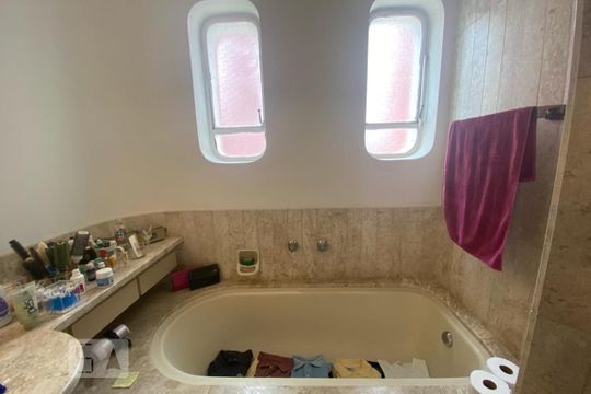 Banheira de apartamento para alugar com 4 quartos, 300m² em Vila Andrade, São Paulo