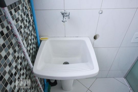Area de Serviço de apartamento para alugar com 2 quartos, 47m² em Vila Moraes, São Paulo