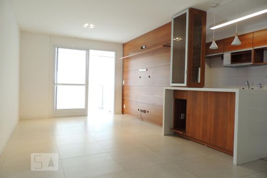 Apartamento à venda com 2 quartos, 74m² em Barra da Tijuca, Rio de Janeiro