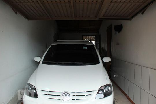 Garagem de casa para alugar com 2 quartos, 130m² em Igara, Canoas