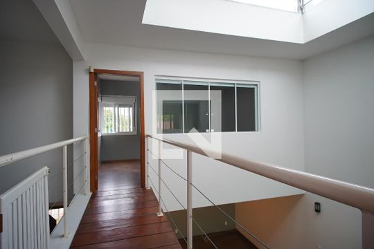 Acesso as Quartos de casa à venda com 2 quartos, 155m² em São José, Canoas