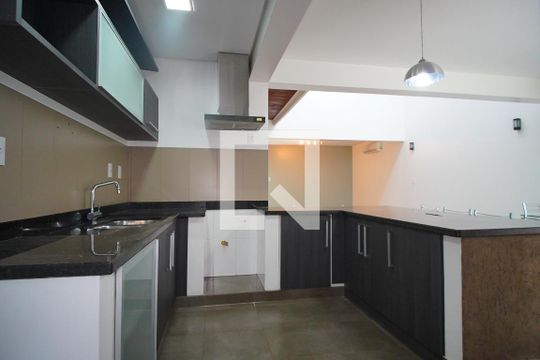 Cozinha de casa à venda com 2 quartos, 155m² em São José, Canoas