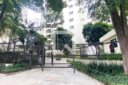 Fachada de apartamento à venda com 3 quartos, 120m² em Alphaville Industrial, Barueri