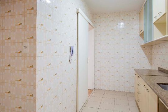 Cozinha  de apartamento à venda com 2 quartos, 100m² em Mont Serrat, Porto Alegre