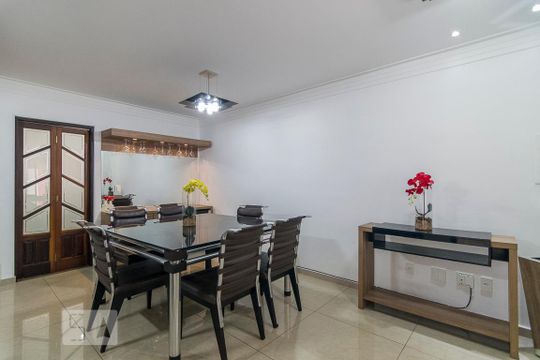 Sala de casa de condomínio à venda com 4 quartos, 260m² em Parque Erasmo Assunção, Santo André