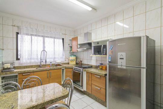 Cozinha de casa de condomínio à venda com 4 quartos, 260m² em Parque Erasmo Assunção, Santo André