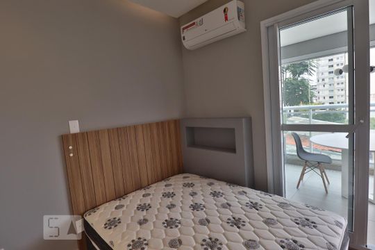 Quarto de kitnet/studio para alugar com 1 quarto, 32m² em Pinheiros, São Paulo