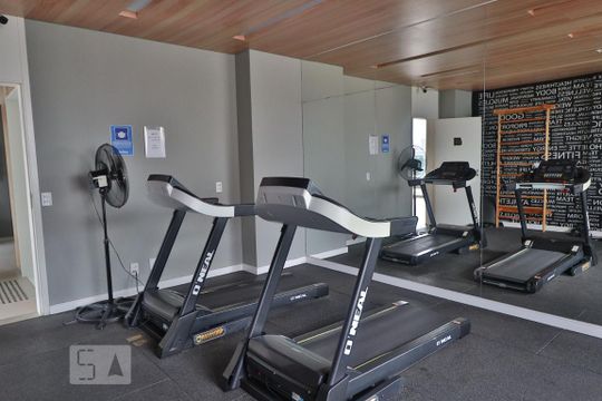 Academia de kitnet/studio para alugar com 1 quarto, 32m² em Pinheiros, São Paulo