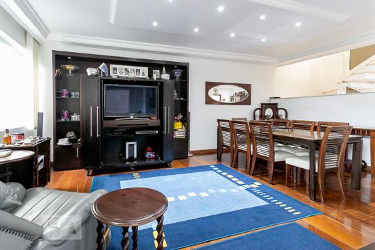 Casa à venda com 5 quartos, 484m² em Vila Madalena, São Paulo