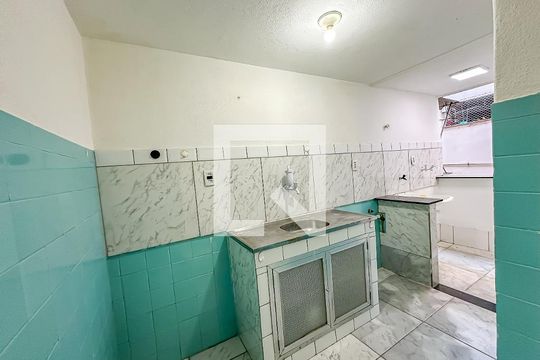Cozinha de apartamento para alugar com 2 quartos, 55m² em Laranjeiras, Rio de Janeiro