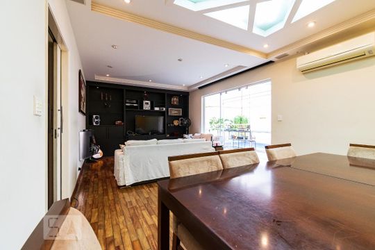 Casa à venda com 5 quartos, 313m² em Parque Jabaquara, São Paulo